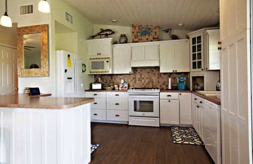 Breezeswept Beach Estates Maison | Latitude Adjustment
