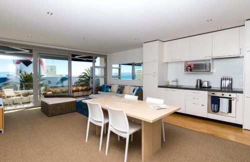 Stepneyville Appartement | Latitude Waterfront Apartment