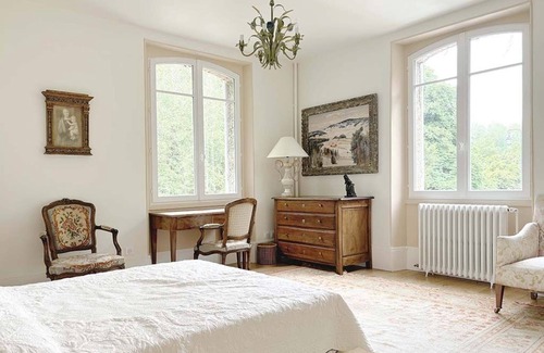 Le Val-Saint-Germain Hôtel | L’Auberge Renovated Hemp Inn - Creative Residence