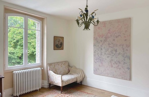 Le Val-Saint-Germain Hôtel | L’Auberge Renovated Hemp Inn - Creative Residence