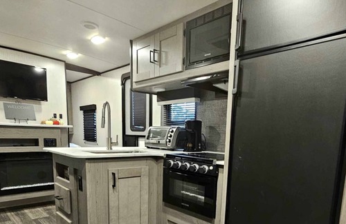 Redding Maison | Launchpad McQuack the 32' RV