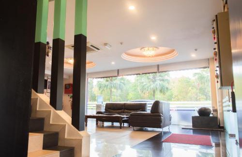 Bukit Indah Hôtel | Lavender Inn Nusa Bestari