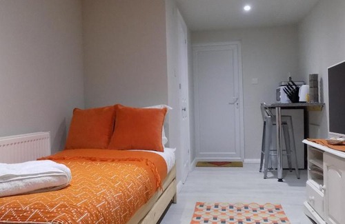 Nonsuch Appartement | Lavender Oaks Studio
