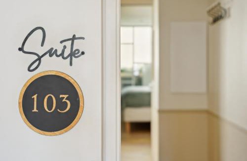 Auteuil Appartement | Lavie Maison AC and Terrace