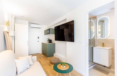 Grand Parc-Paul Doumer Appartement | Lavie Maison: Equipped Studio, Chartrons