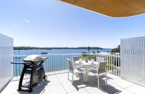Batemans Bay Appartement | Lavish Coastal 2-Bed with Stunning Ocean Views