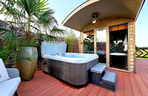 Chessington Maison | Lavish Country Retreat 30mins Taxi Ride From West London
