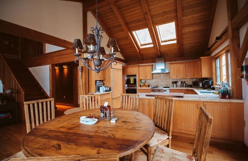 Copake Lake Maison | Lavish Sanctuary with Hot Tub and 5 Star Features
