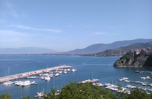 Agropoli Appartement | Lawn cin:IT065002C22UO9DYKR