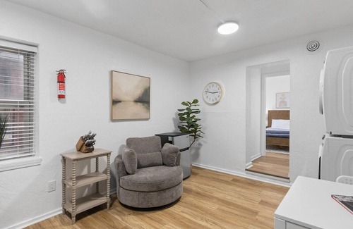 Lawrenceville Appartement | Lawrenceville/Central @4 Quiet Stylish 1BD w/Prkg