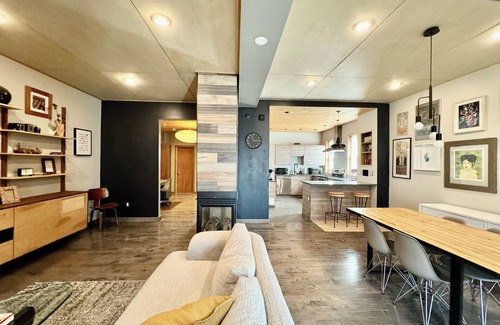 Lawrenceville Maison | Lawrenceville Pittsburgh Modern Loft Home