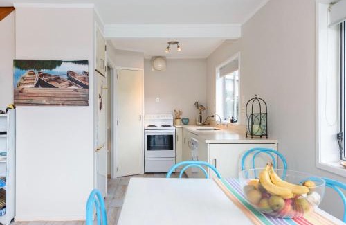 Waihi Beach Maison | Laze on Loop - Waihi Beach Holiday Home