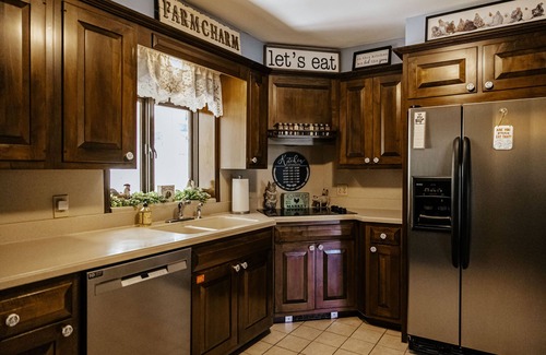 Laurelton Autre | Lazy 8 is a remodeled historical farmhouse in the countryside of Snyder Co., PA