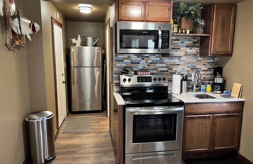 Medicine Park Maison | Lazy Bear Cobblestone - Pet friendly w/ pet fee