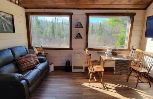 Malone Cabine | Lazy Deer - Cabin on 50 acres w/Hot Tub and mountain view