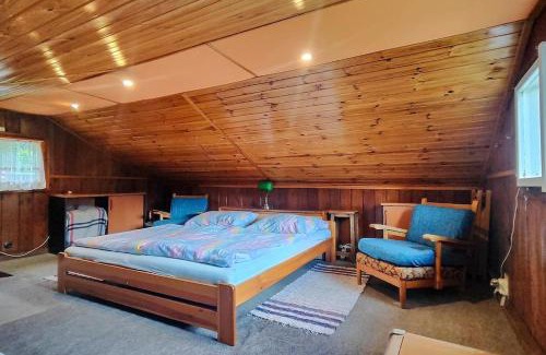 Cernosice Maison | Lazy River Hut