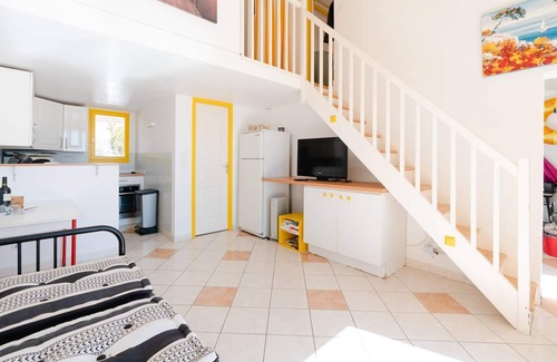 Gruissan Maison | LB39 Pavillon climatisé face plage du Grazel dans résidence avec piscine