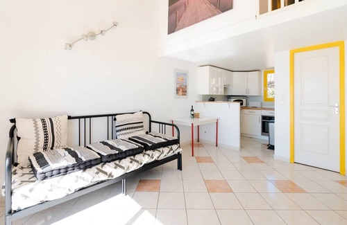 Gruissan Maison | LB39 Pavillon climatisé face plage du Grazel dans résidence avec piscine