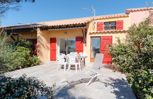 Gruissan Maison | LB39 Pavillon climatisé face plage du Grazel dans résidence avec piscine