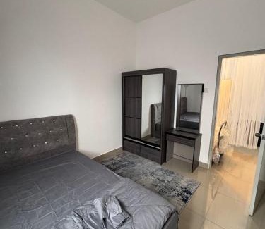 Puchong Appartement | LBS Skylake Residence - TheMalaikaHomestay