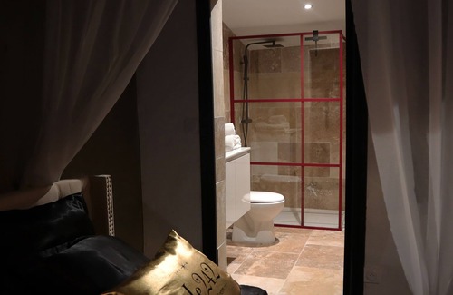 Monteils Autre | Le 242, La Love Room