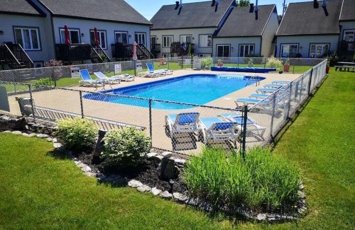 Beaupre Appartement | Le 4 SAISONS 2