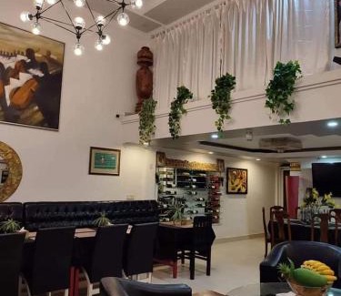 Mittakpheap Hôtel | Le Barang Steakhouse & Guesthouse