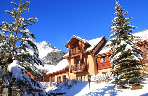 Nevache Chalet De Ski | Chalet Le Barlèt: 2/3 pers Hameau des Chazals Nevache Hautes Alpes