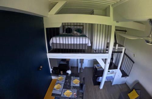Uriage-les-Bains Appartement | Le Belvédère de la grand croix dans le chateau d'uriage