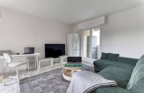Maisons-Alfort Appartement | Le Blum - Wifi - Balcon - Porte de Bercy