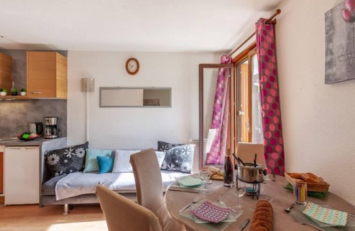 Les Bottieres Appartement | Le Bochate by Interhome
