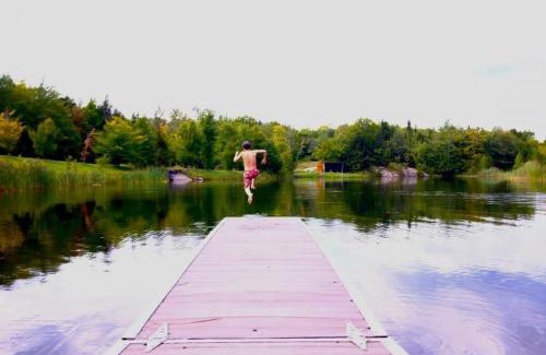 Eastman Chalet De Ski | Le Bois Debout - Lake & Trails