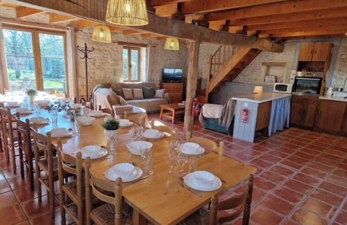 Saint-Crepin Maison | Le Bois Fleuri 2 Gîtes + Piscine 14 Personnes
