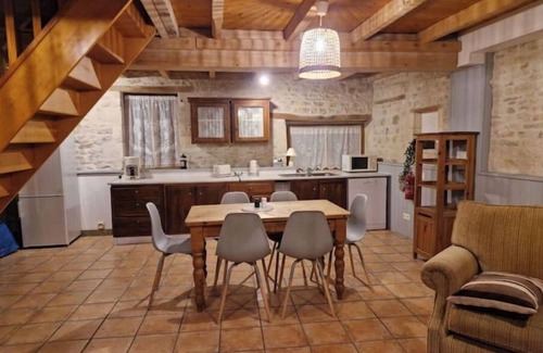 Saint-Crepin Maison | Le Bois Fleuri Gîte Campagne 6 Personnes Piscine