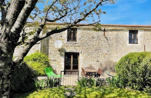 Saint-Crepin Maison | Le Bois Fleuri Gîte Campagne 6 Personnes Piscine