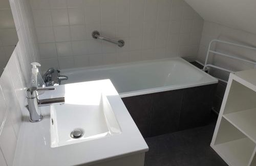 Gerardmer Chalet De Ski | LE BOIS JOLI Chalet 4 étoiles CLEDICIHOME Cadre paisible en lisière de forêt