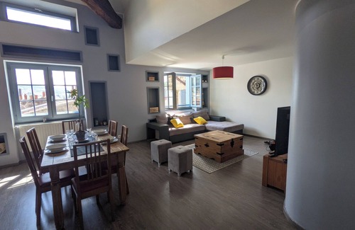 Le Puy-en-Velay Appartement | Le duplex du Bouillon situé en vielle ville au coeur des momunents ★★★★