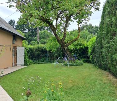 Aubigny-sur-Nere Lit Et Petit-Déjeuner | le buisson de la gariole ,chambre rhétaise