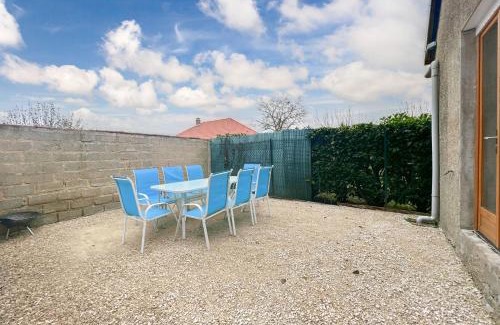 Saint-Clement Maison | Le Calmette-Maison avec bel espace de vie en duplex- Climatisation- WIFI- terrain de pétanque-