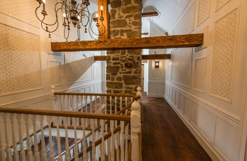 Saint-Roch-des-Aulnaies Maison | Le Canadien - chambre (3) avec salle de bain privée (304001)