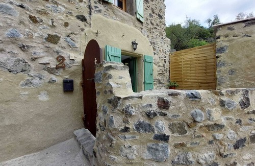 Prugnanes Appartement | Le Cantou de Juliette. Joli studio avec terrasse.