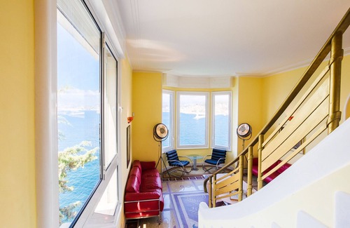 Lazaret Villa | LE CAP DE NICE VI4150 by RIVIERA HOLIDAY HOMES