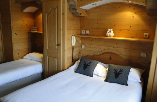 Crest-Voland Hôtel | Le Caprice Des Neiges