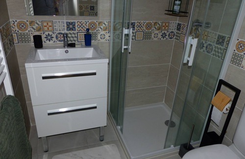 Route d'Arles Appartement | Le Capucin Appartement Spacieux pour 2 personnes