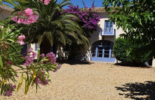 Nizas Villa | Le Caveau DOMAINE SAINT FERREOL