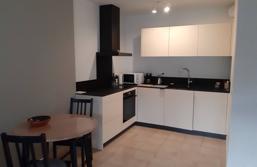 Vaison-la-Romaine Appartement | LE CEDRE ** appartement calme avec loggia et garage à 5mn à pied du centre-ville