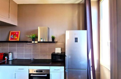 Menpenti Appartement | Le Central Parc - T2-Spacieux-Clim-Wifi