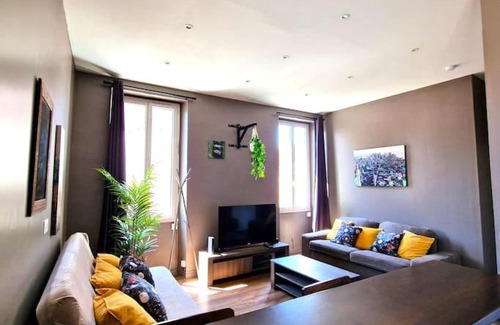 Menpenti Appartement | Le Central Parc - T2-Spacieux-Clim-Wifi