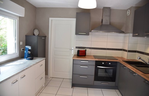 Kaysersberg Maison | Le Cerisier: superbe propriété tout confort avec chambres climatisées et jardin.