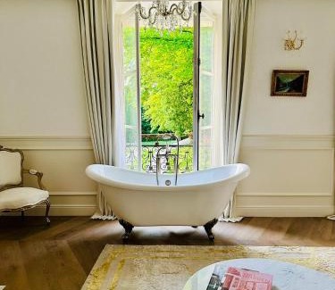 Hardricourt Lit Et Petit-Déjeuner | Le Château d Hardricourt